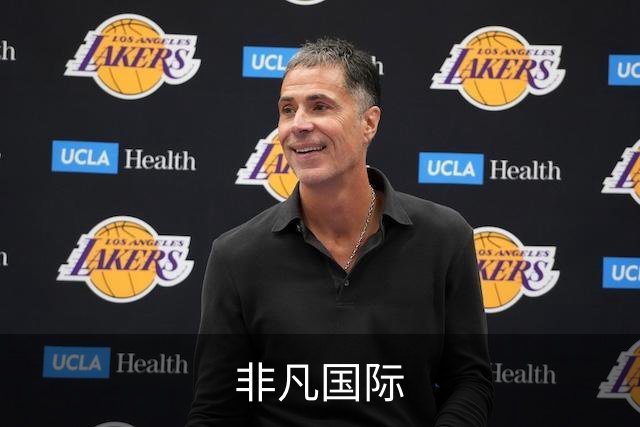 非凡国际办公与服务环境